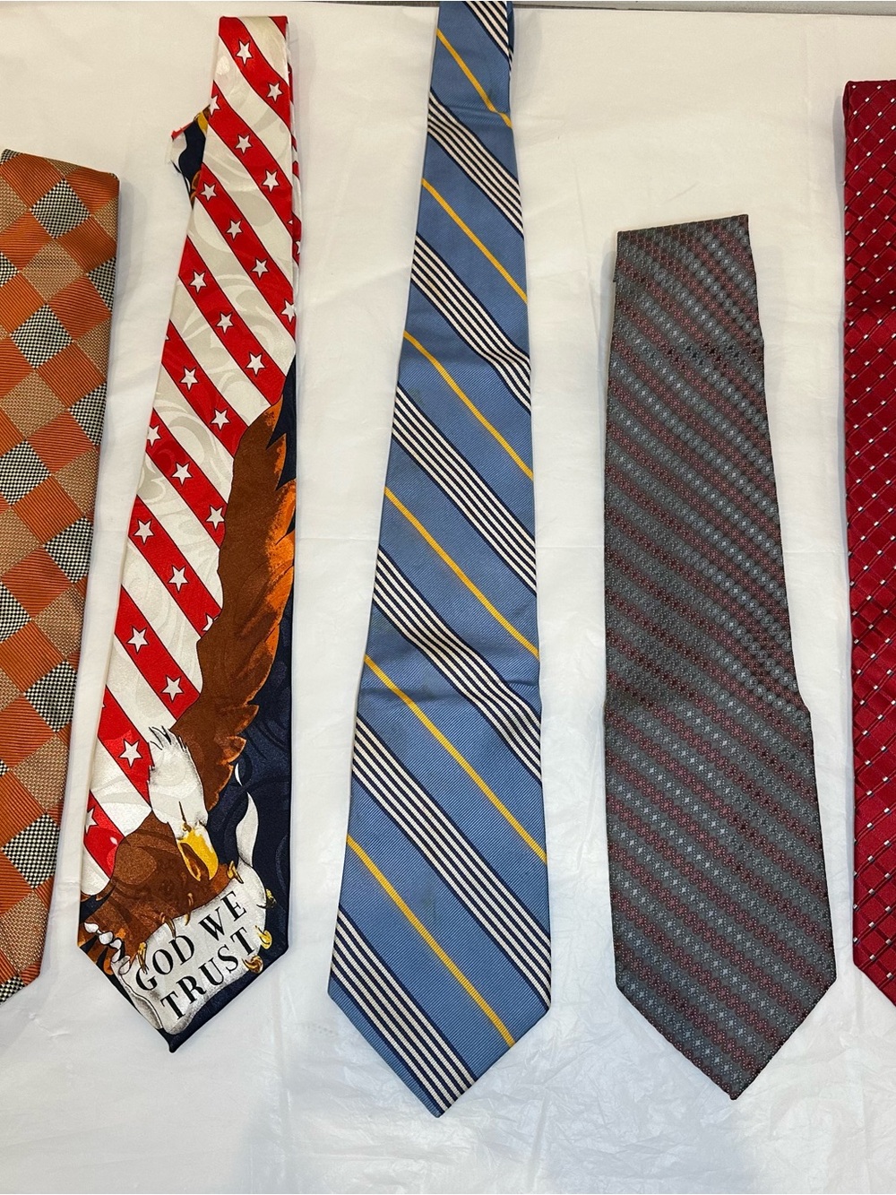41-Piece Men’s Neck Tie Bundle – Designer Brands & Vintage Mix